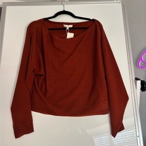 WAYF Terracotta Off-Shoulder Long Sleeve Sweater